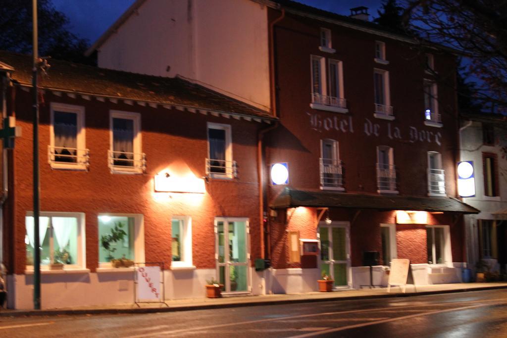 Hôtel Restaurant de la Dore Vertolaye Exterior foto